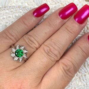 💚Swarovski Green Zirconia Ring💚
